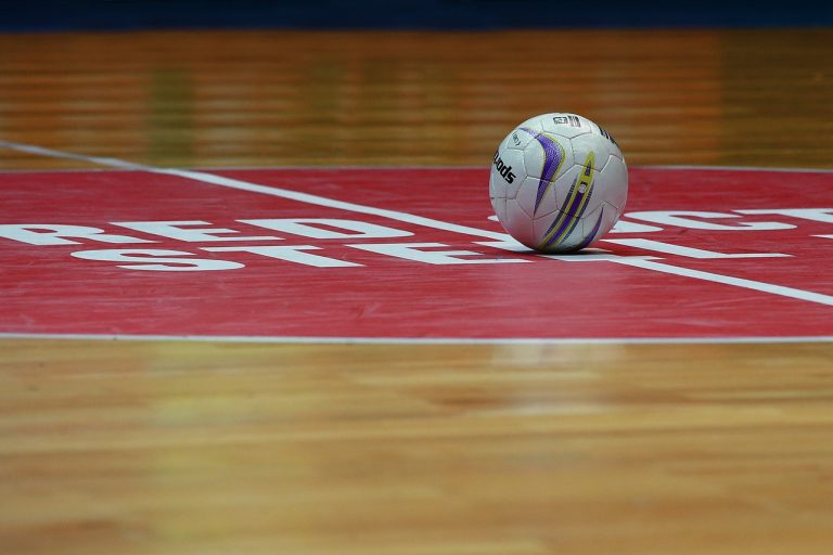 how-to-be-a-line-judge-in-volleyball-the-ultimate-guide