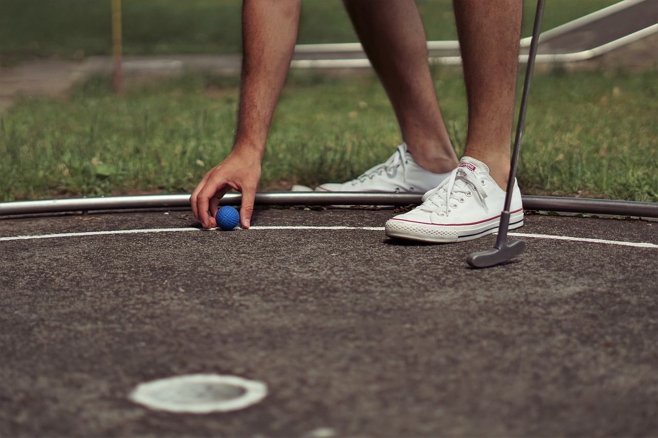 mini golf, sports, leisure time-3536029.jpg